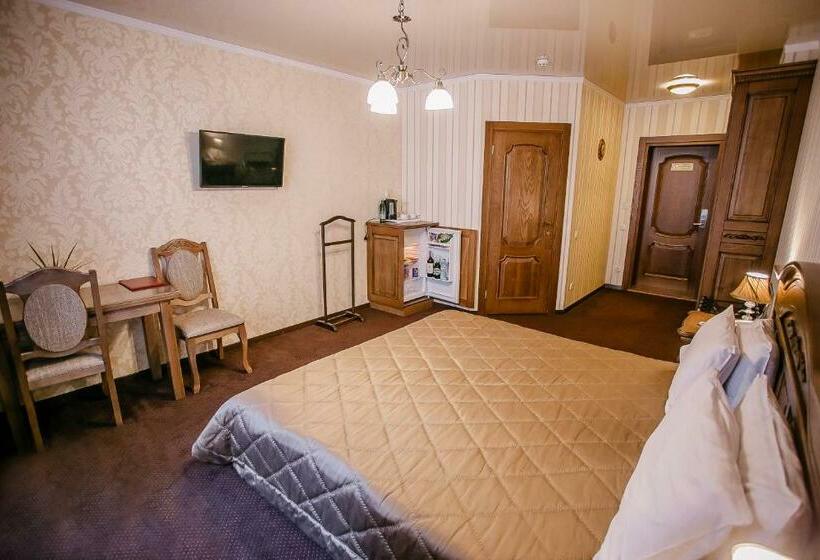 اتاق استاندارد با تخت بزرگ, Aristokrat