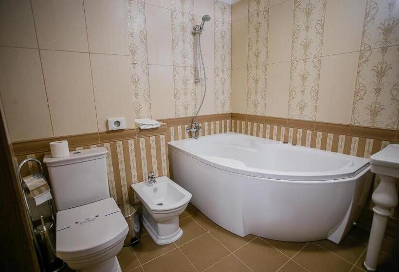 سوئیت با تخت بزرگ, Aristokrat