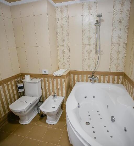 سوئیت با تخت بزرگ, Aristokrat