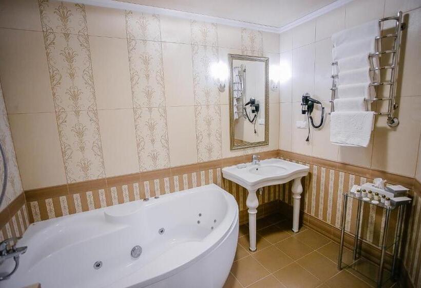 سوئیت با تخت بزرگ, Aristokrat