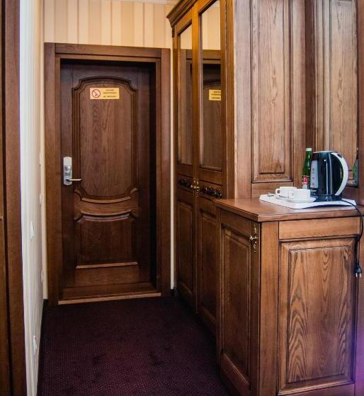 اتاق استاندارد, Aristokrat