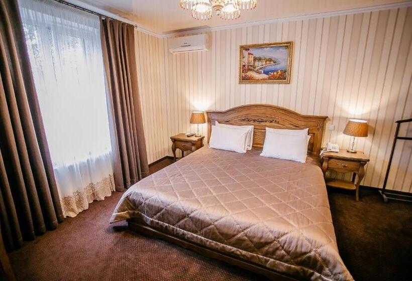 اتاق سوپریور با تخت بزرگ, Aristokrat