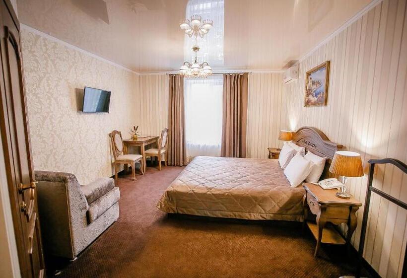 اتاق سوپریور با تخت بزرگ, Aristokrat