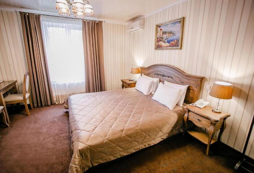 اتاق سوپریور با تخت بزرگ, Aristokrat