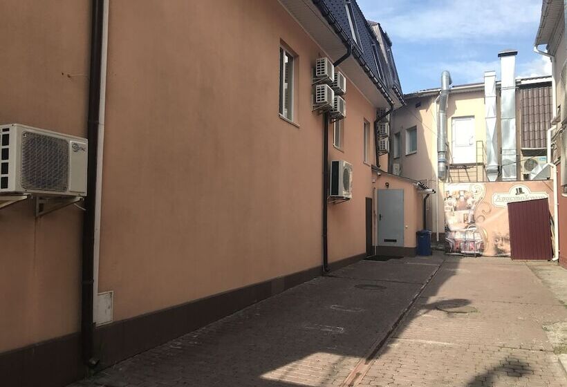 اتاق استاندارد, Aristokrat