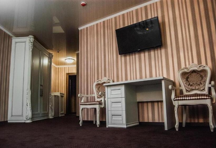 سوئیت با تخت بزرگ, Aristokrat