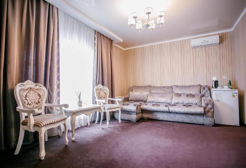 اتاق لوکس با تخت بزرگ, Aristokrat