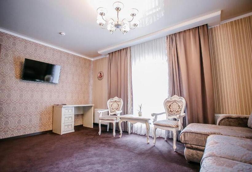 اتاق لوکس با تخت بزرگ, Aristokrat