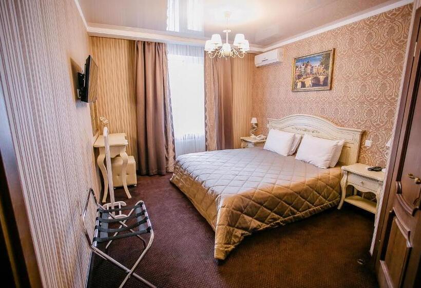 اتاق لوکس با تخت بزرگ, Aristokrat