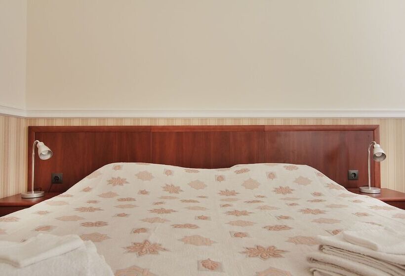 اتاق استاندارد, Consul