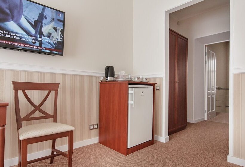 اتاق استاندارد, Consul