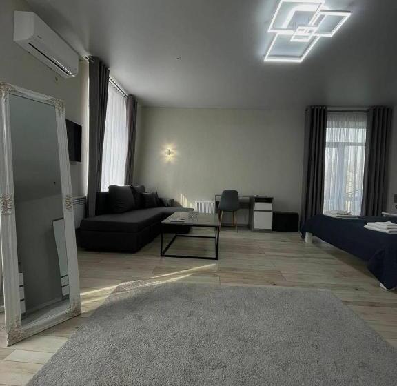 Suite met Balkon, готель Elisavetgrad