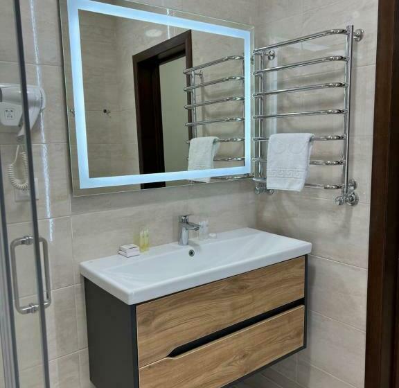 سوییت جونیور, Fantasia