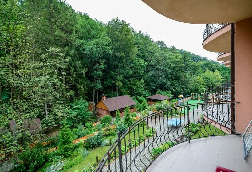 سوییت جونیور, Fantasia