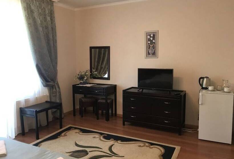 سوییت جونیور, Fantasia