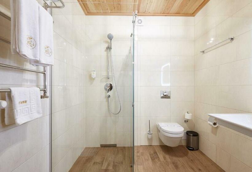 غرفة سوبريور مع إمكانية الدخول إلى سبا, Ganz & Spa