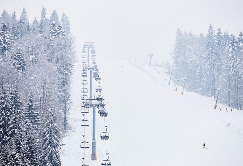 سوییت با چشم‌انداز کوه, Ganz & Spa