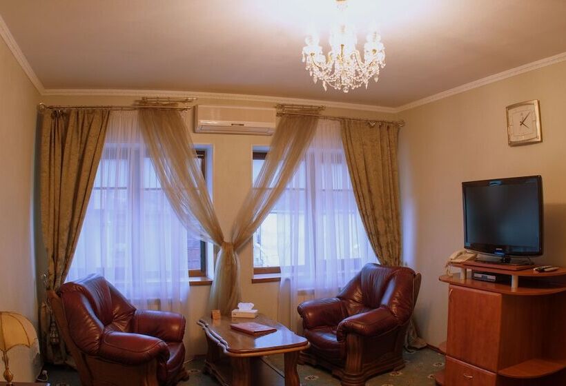 سوییت جونیور, Kamelot