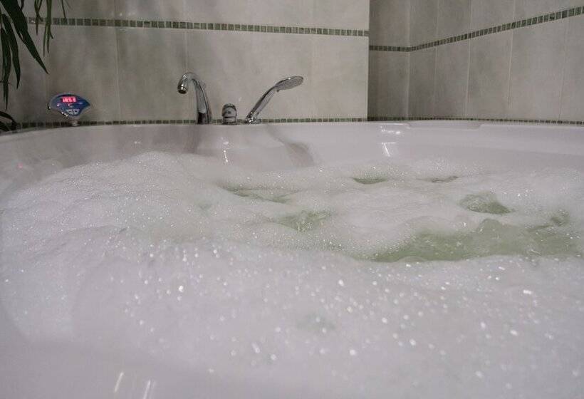 اتاق استاندارد, Kamelot