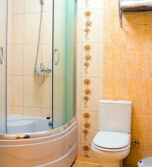 اتاق اکونومی یک تخته, Kamelot