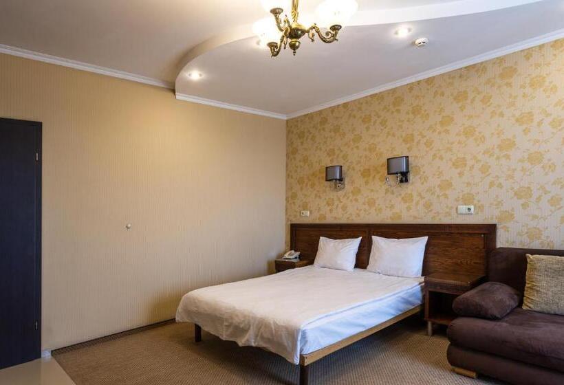 سوییت جونیور, Kamelot