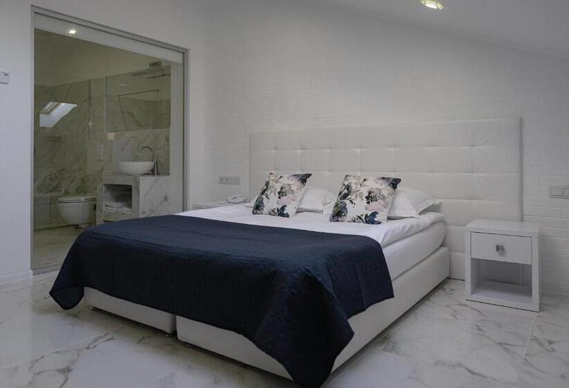 اتاق استاندارد, Patio Di Fiori