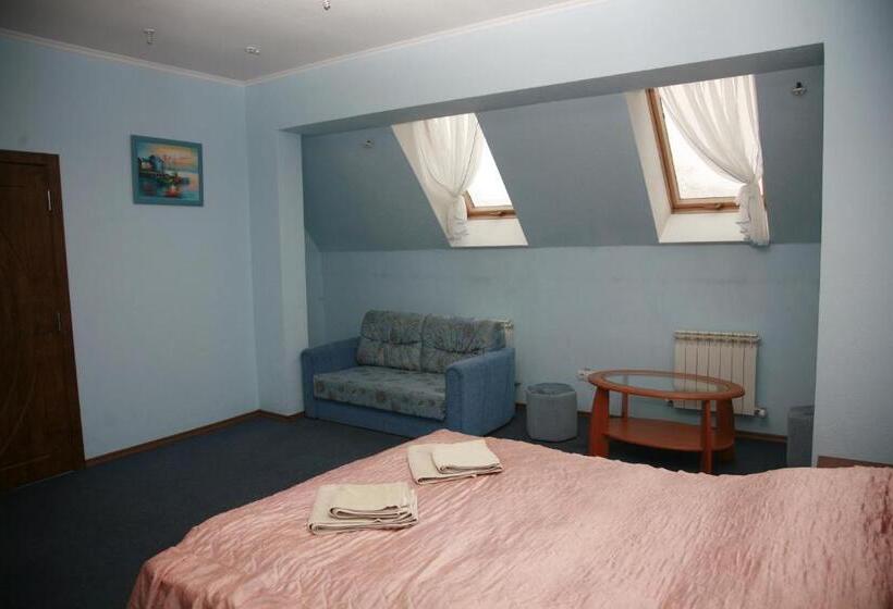 سوئیت جونیور خانوادگی, Sava Dream