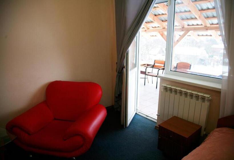 سوئیت با بالکن, Sava Dream