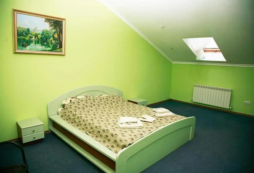 Camera Quadrupla Standard, Sava Dream