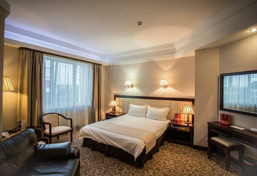 سوییت جونیور, Sofievsky Posad