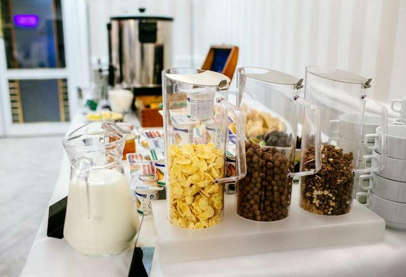 سوییت جونیور, Sofievsky Posad