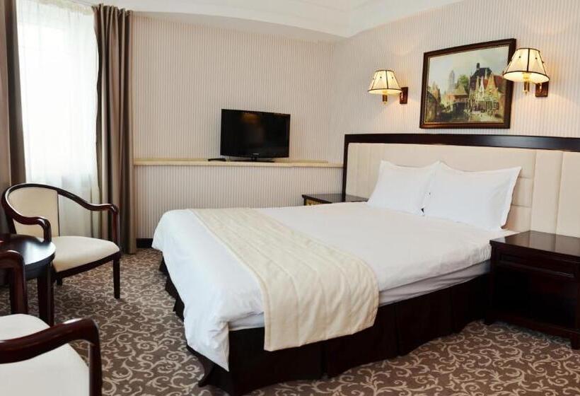 سوییت جونیور, Sofievsky Posad