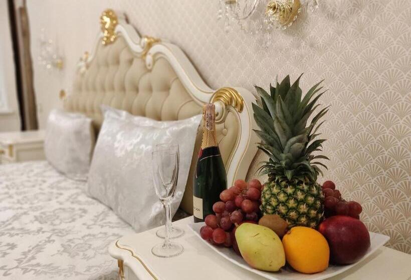 Deluxe Suite King Bed, Sofievsky Posad