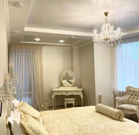 Deluxe Suite King Bed, Sofievsky Posad