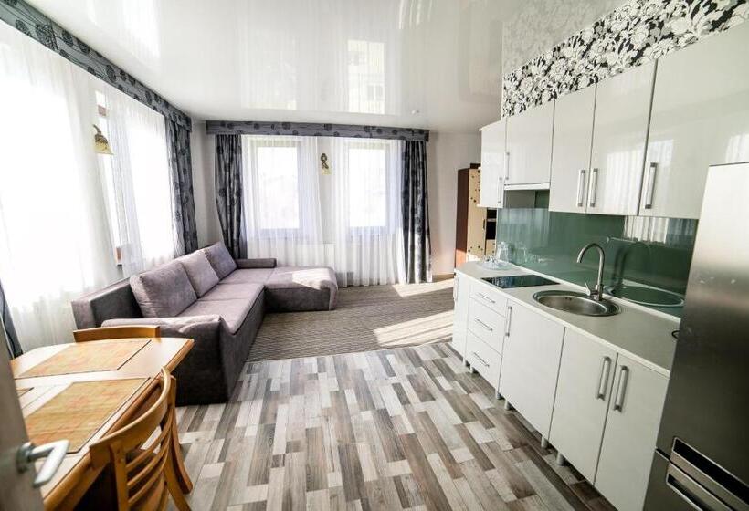 דירת חדר, Solomiya