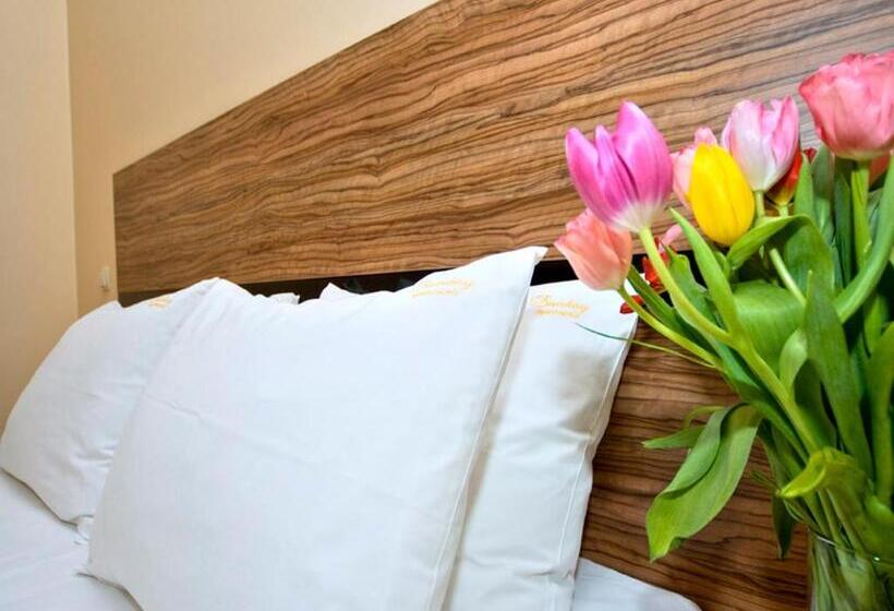 1 Szobás Apartman, Sunday Apart