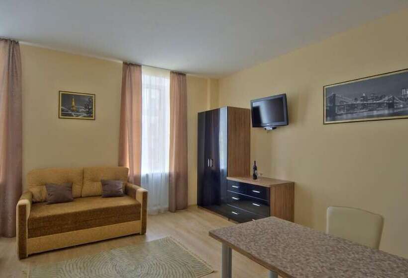 1 Szobás Apartman, Sunday Apart