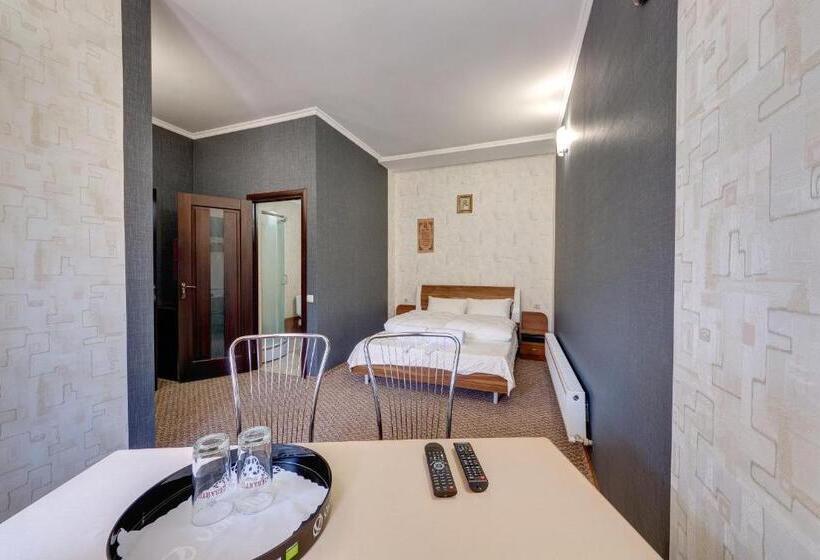 اتاق سوپریور با چشمانداز, Torba