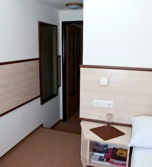 Pokój Standard Jednoosobowy, Versal Hotel Complex