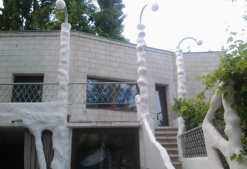 استودیوی استاندارد, Villa Da Vinci