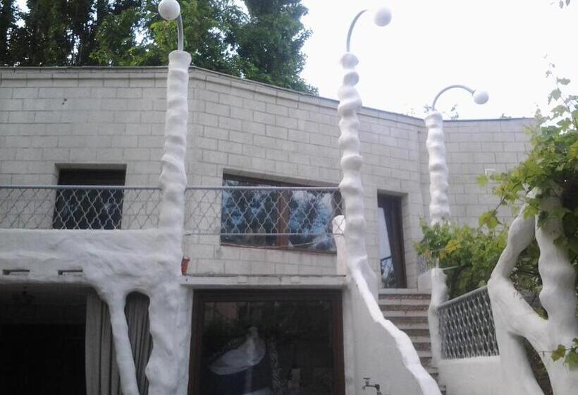 استودیوی استاندارد, Villa Da Vinci