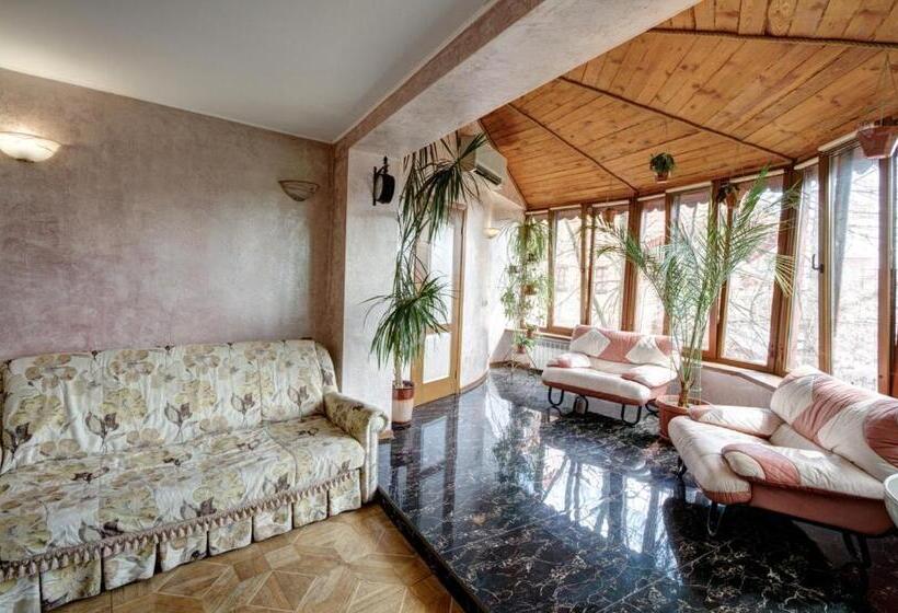 سوییت خانوادگی, Villa Da Vinci