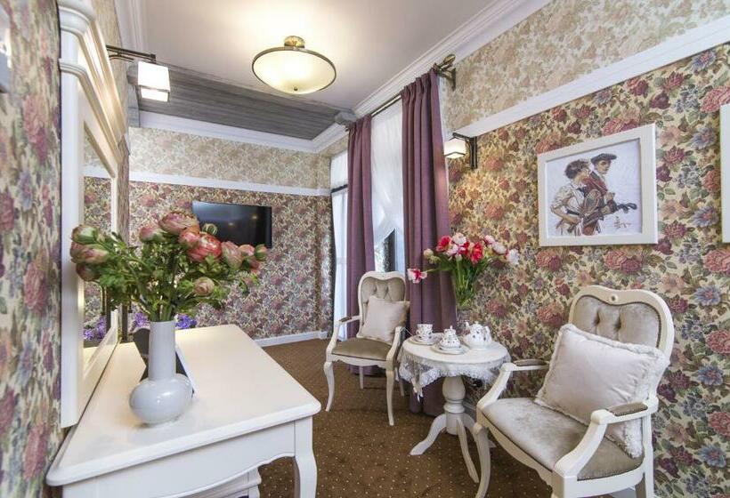 Suite with Terrace, Villa Mozart
