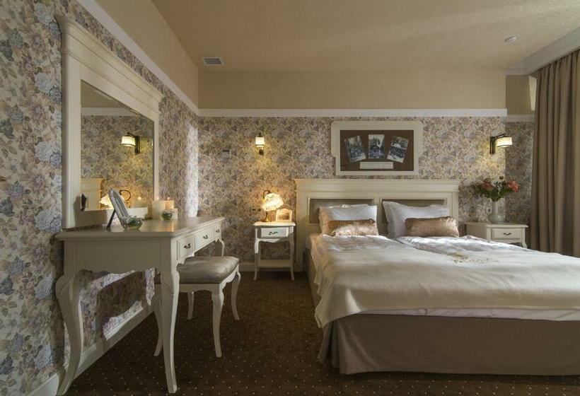 Suite with Terrace, Villa Mozart