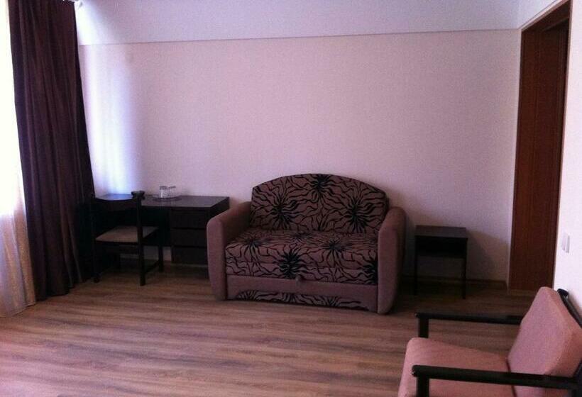 Junior Suite, Motel Poltava