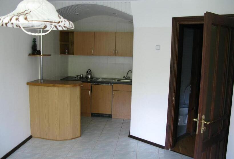 Apartament 2 Sypialnie, Motel Poltava