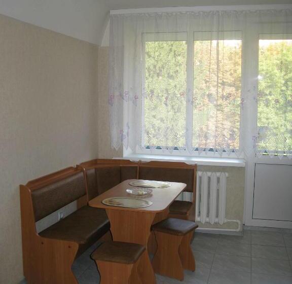 Apartament 2 Sypialnie, Motel Poltava