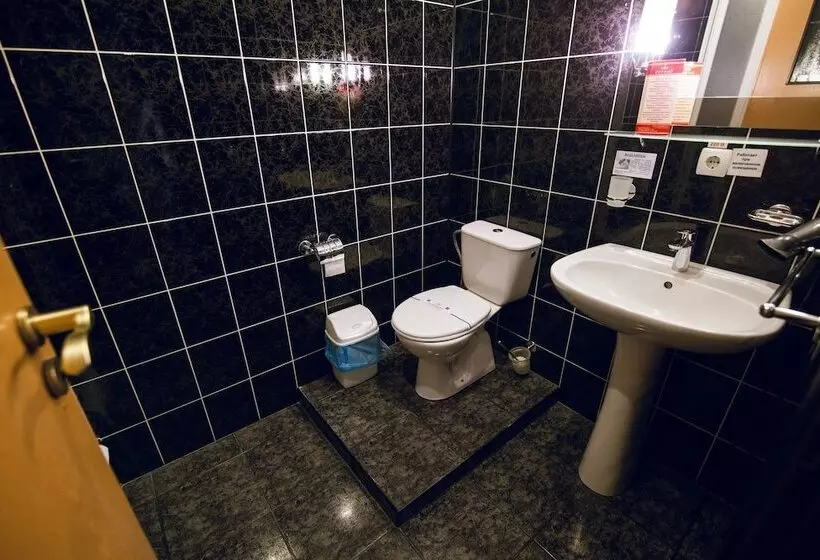 Standard Enkelrum, Versal Hotel Complex