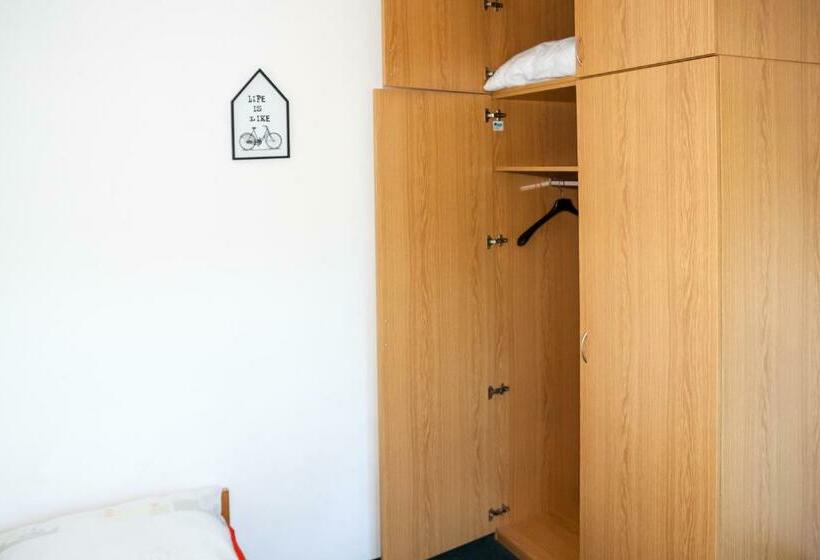 חדר סטנדרט חדר אמבטיה משותף, Turisticka Ubytovna Cakle