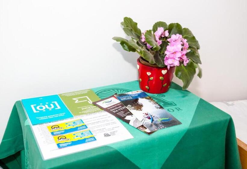 스탠다드 트리픔 룸 공동욕실, Turisticka Ubytovna Cakle